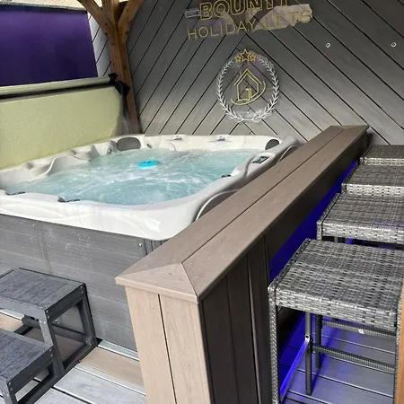 Bounty Town House Cumbria בית נופש ווייט הייבן