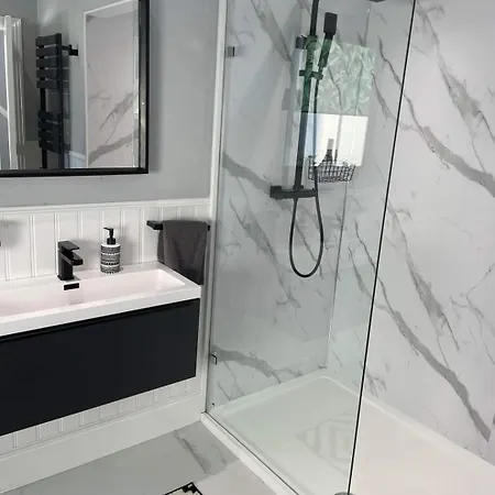 Bounty Town House Cumbria בית נופש ווייט הייבן