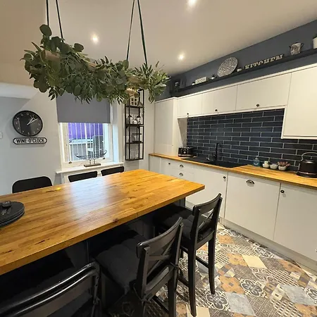 Bounty Town House Cumbria *